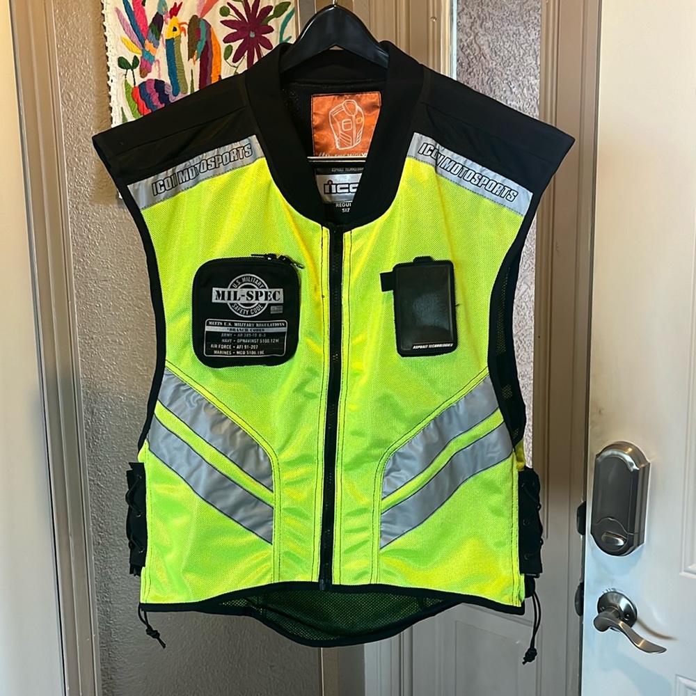Icon Motorcycle Sz Regular Mil-Spec Safety Vest